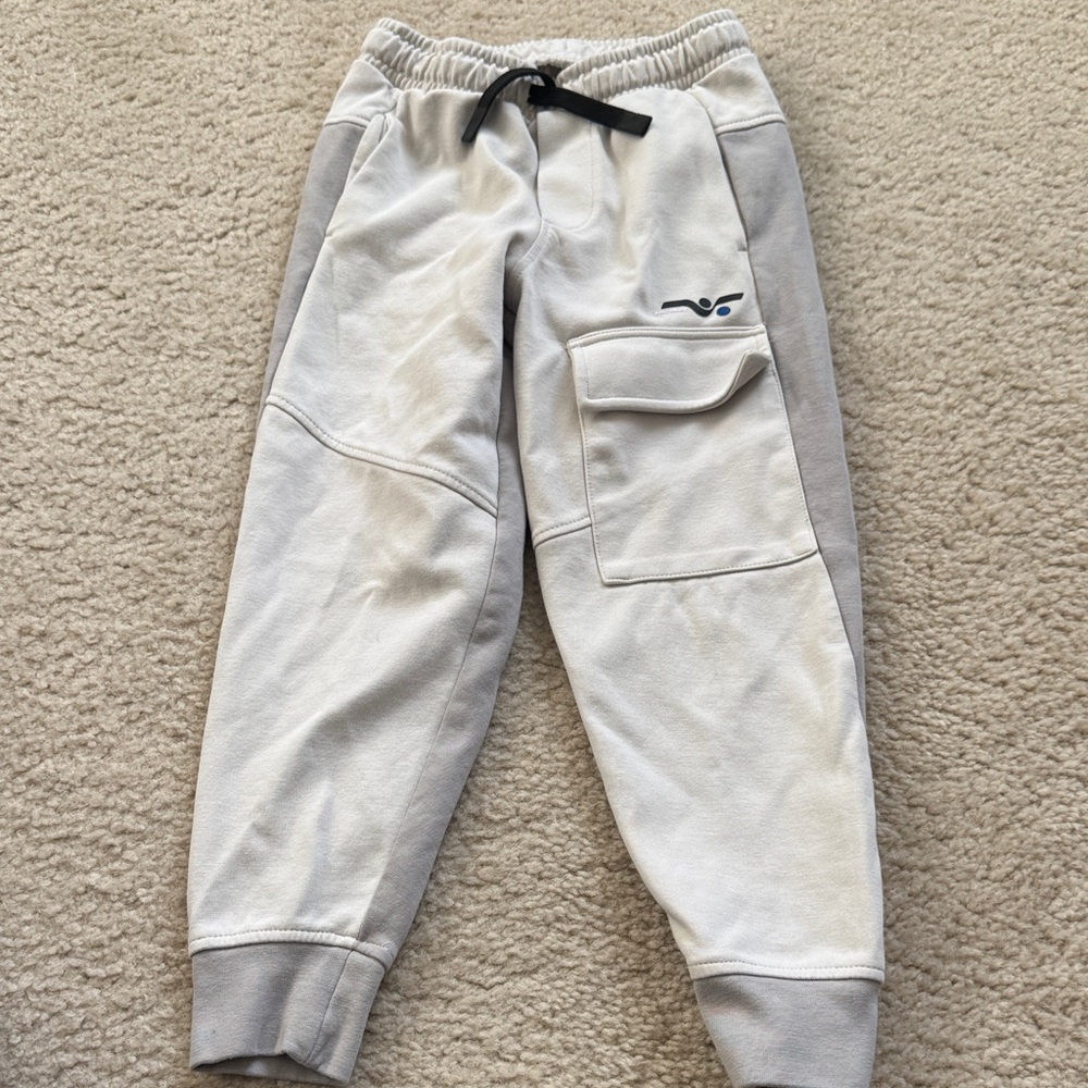 Zara Kids Light Gray Joggers with Pocket Detail - Size 6